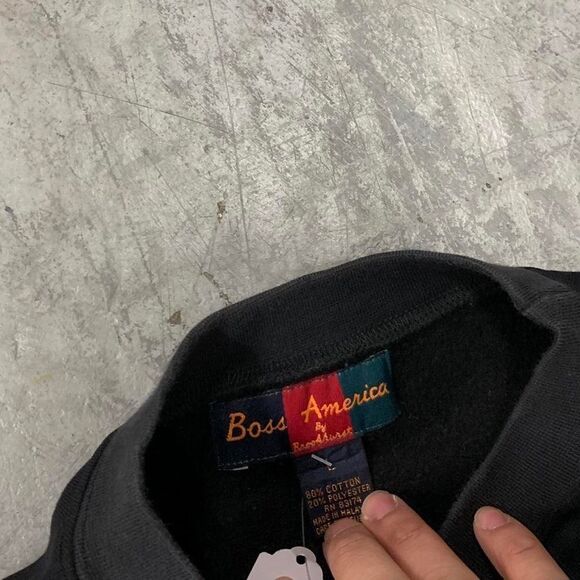 Vintage boss America Crewneck sweatshirt size medium - Picture 3 of 5